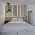 48 Bed and breakfast Split
