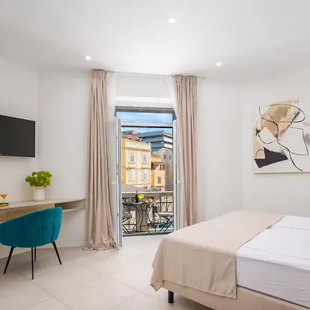 48 Alojamento de Acomodação e Pequeno-almoço Split