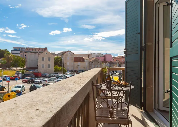 Bed & Breakfast 48 4*