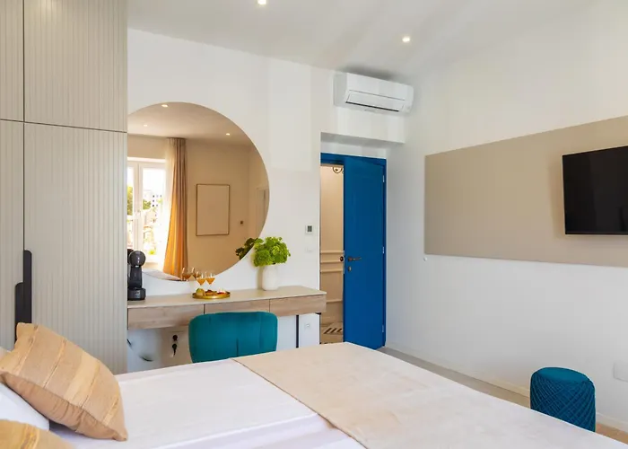 48 Bed & Breakfast 4*