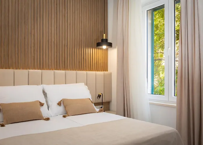 住宿加早餐酒店 48 4*