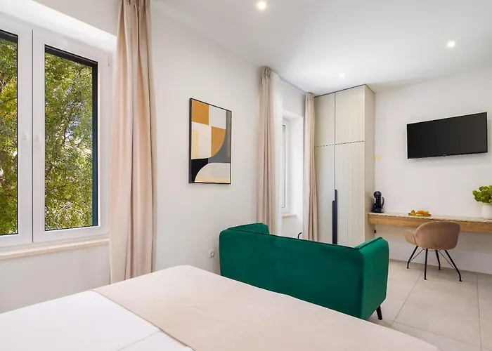 48 住宿加早餐酒店