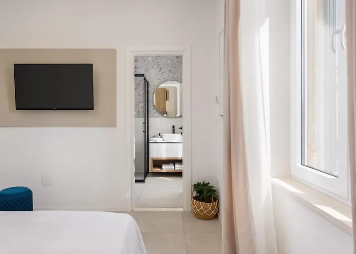 Bed & Breakfast 48 4*